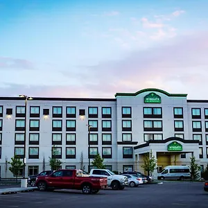 Wingate By Wyndham Airport 3*, YYC Kanada