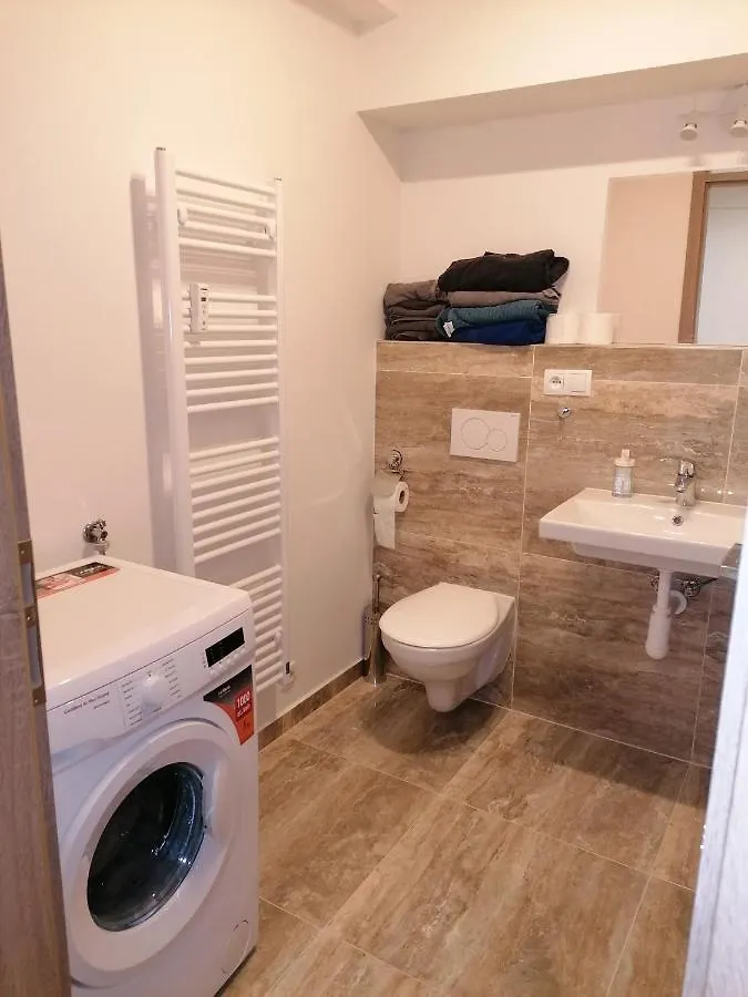 Brand New Studio Apartment #62 With Free Secure Parking In The Center Praha